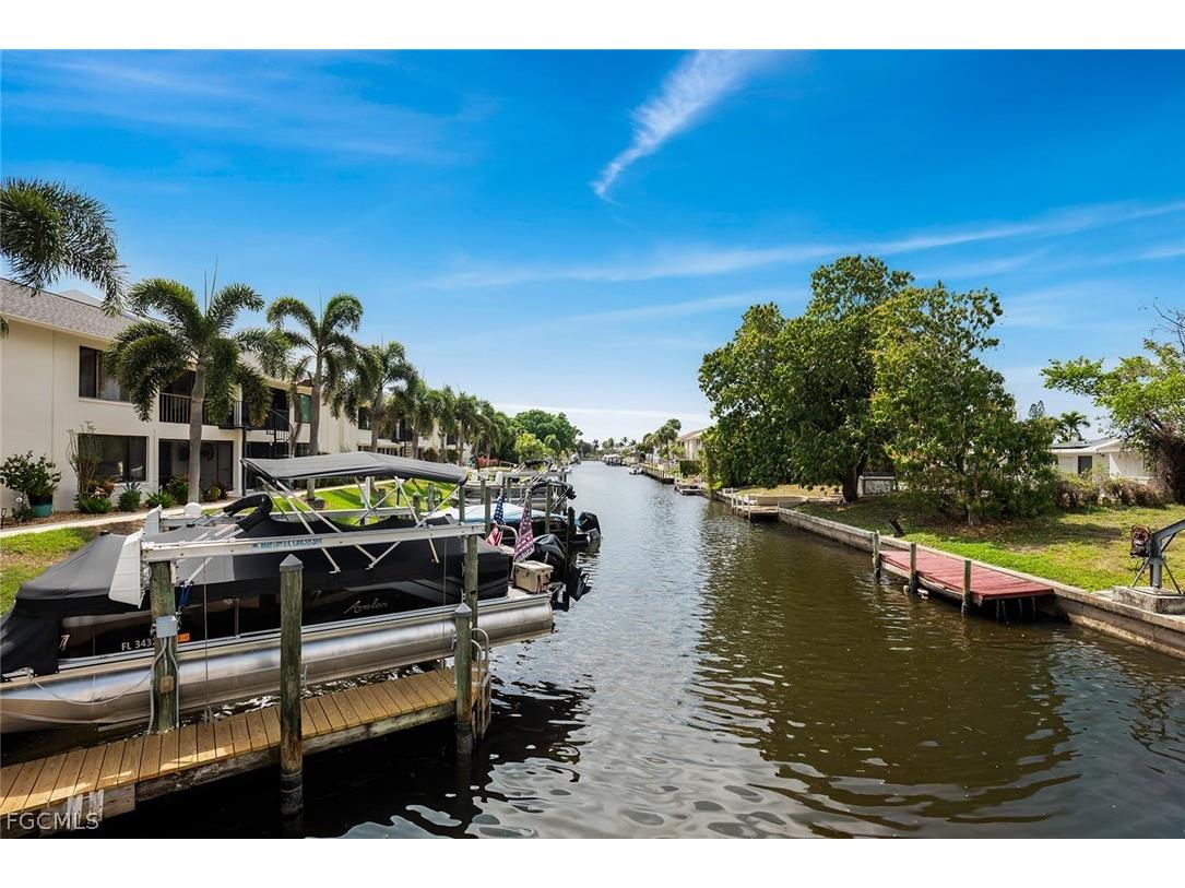4904 Vincennes Street #207 Cape Coral FL 33904 2026012447 image3