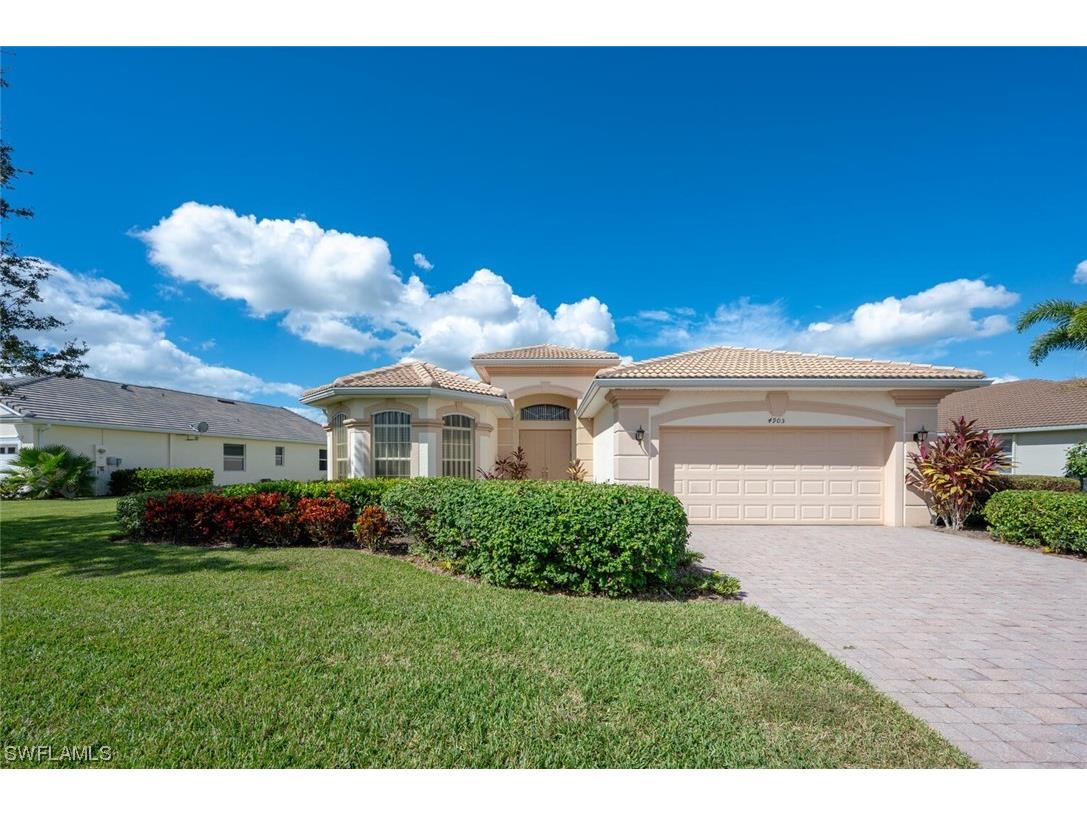 4905 Sedgewood Lane Naples FL 34112 223083169 image1