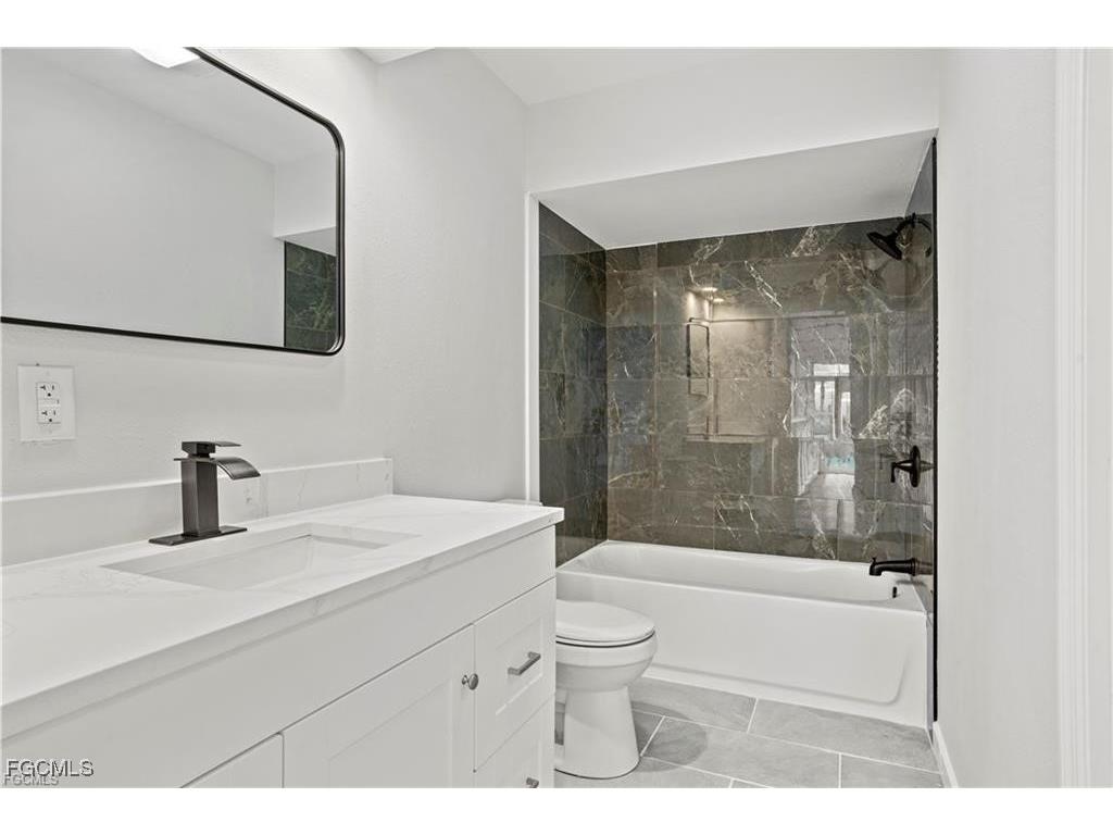 4906 Sorrento Court Cape Coral FL 33904 2025011538 image13