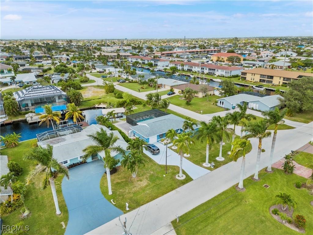 4906 Sorrento Court Cape Coral FL 33904 2025011538 image2