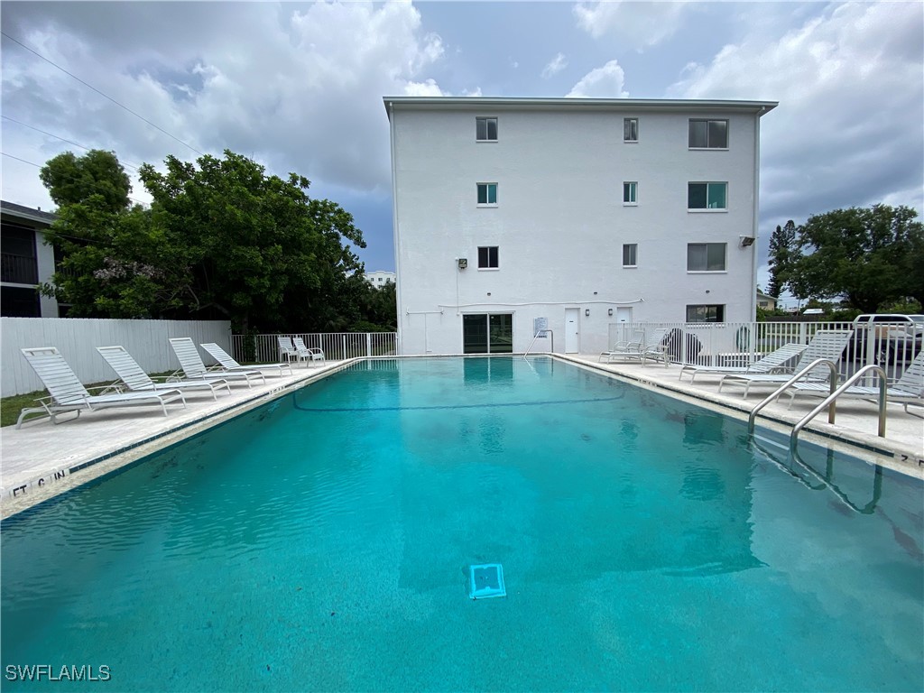 4906 Victoria Drive #107 Cape Coral FL 33904 225063242 image2