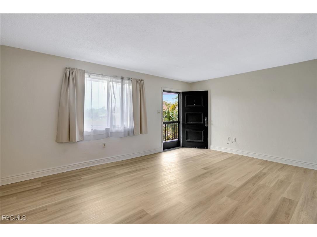 4906 Victoria Drive #209 Cape Coral FL 33904 2025010237 image10