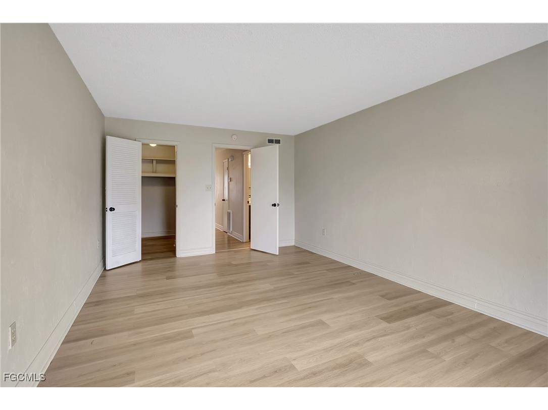 4906 Victoria Drive #209 Cape Coral FL 33904 2025010237 image18