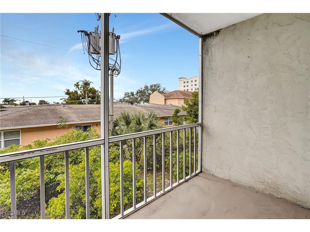 4906 Victoria Drive #209 Cape Coral FL 33904 2025010237 image5