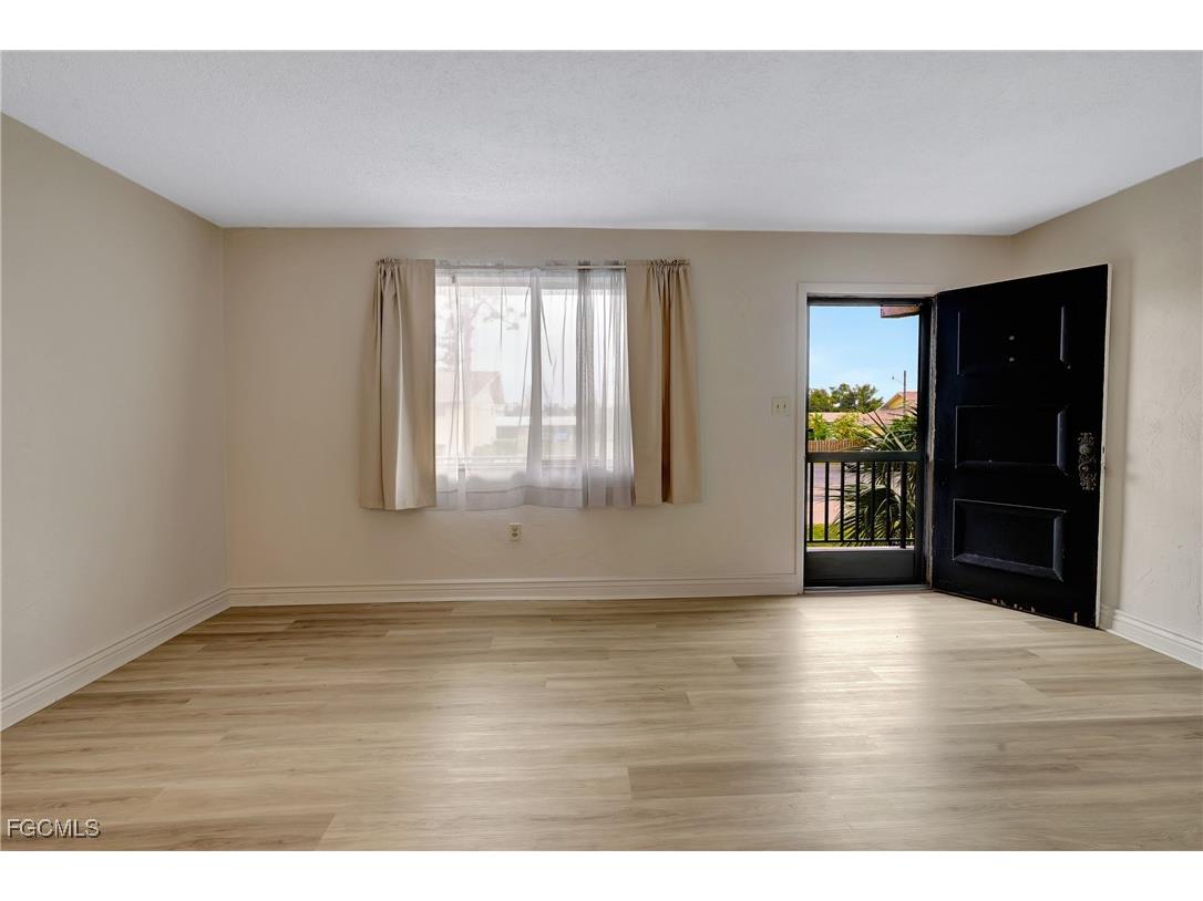 4906 Victoria Drive #209 Cape Coral FL 33904 2025010237 image6