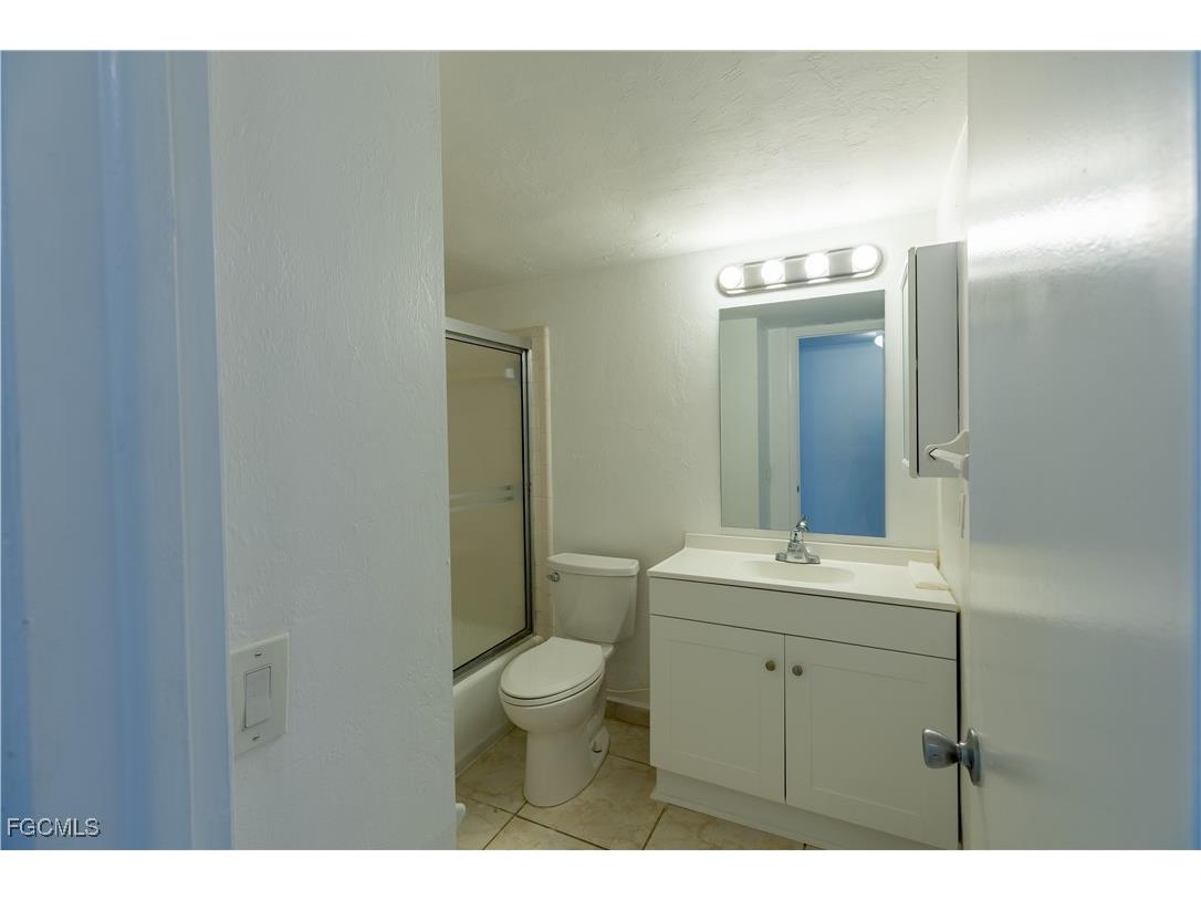 4906 Victoria Drive #313 Cape Coral FL 33904 2025022400 image26