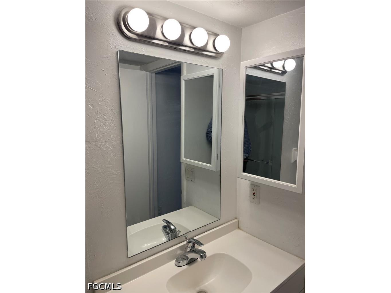 4906 Victoria Drive #313 Cape Coral FL 33904 2026014686 image25