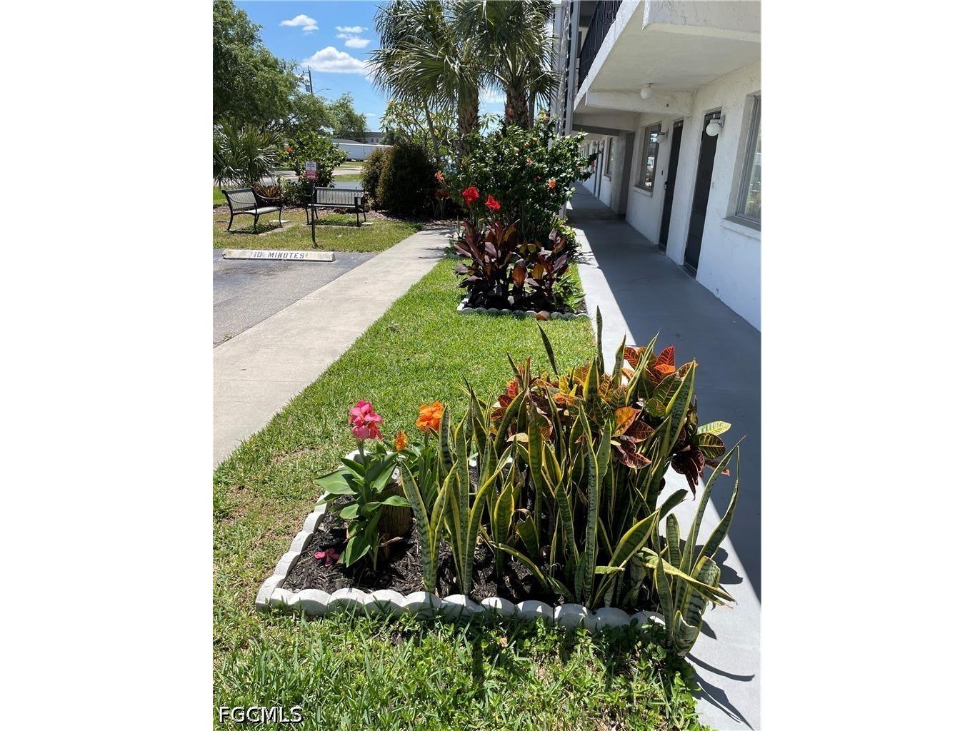 4906 Victoria Drive #313 Cape Coral FL 33904 2026014686 image3