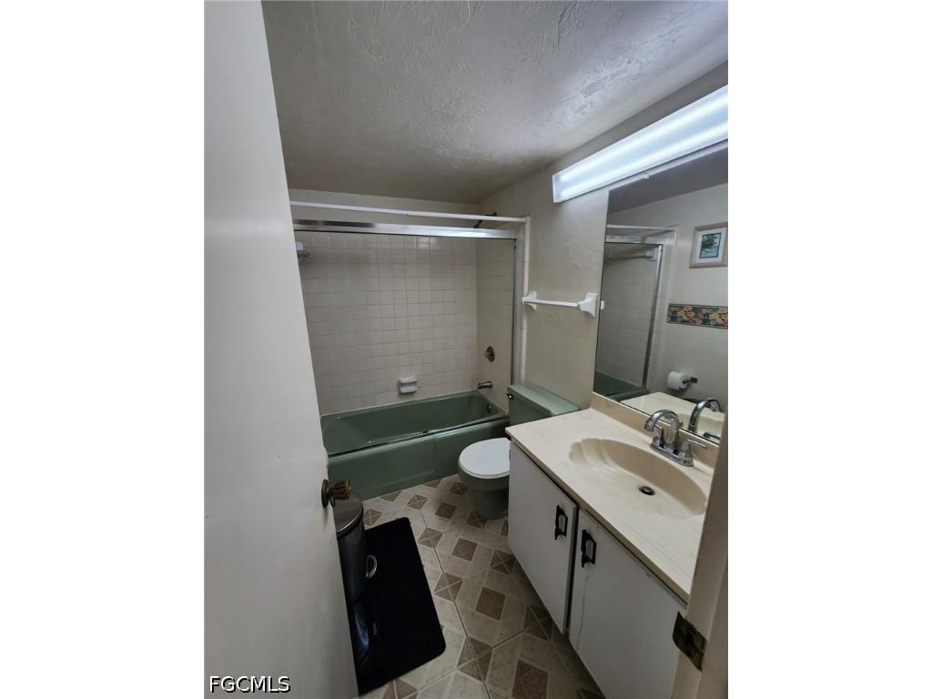 4906 Victoria Drive #404 Cape Coral FL 33904 2026017985 image9