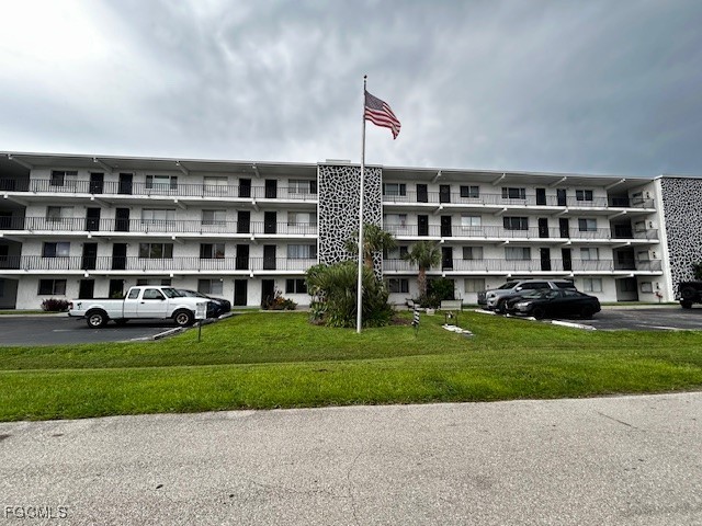 4906 Victoria Drive #412 Cape Coral FL 33904 2025001444 image1