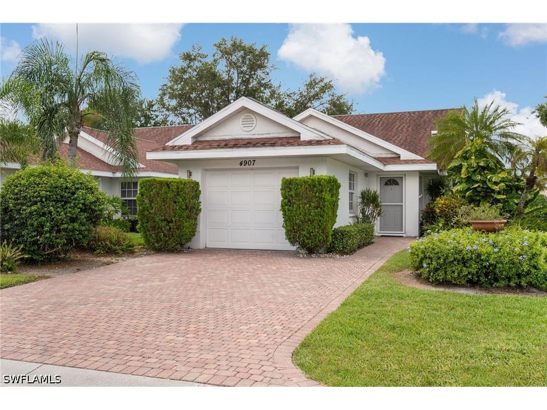 4907 Europa Drive Naples FL 34105 226023648 image1
