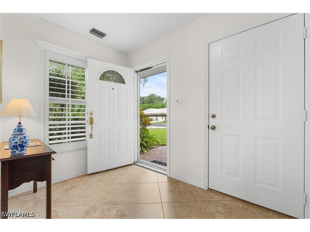 4907 Europa Drive Naples FL 34105 226023648 image2