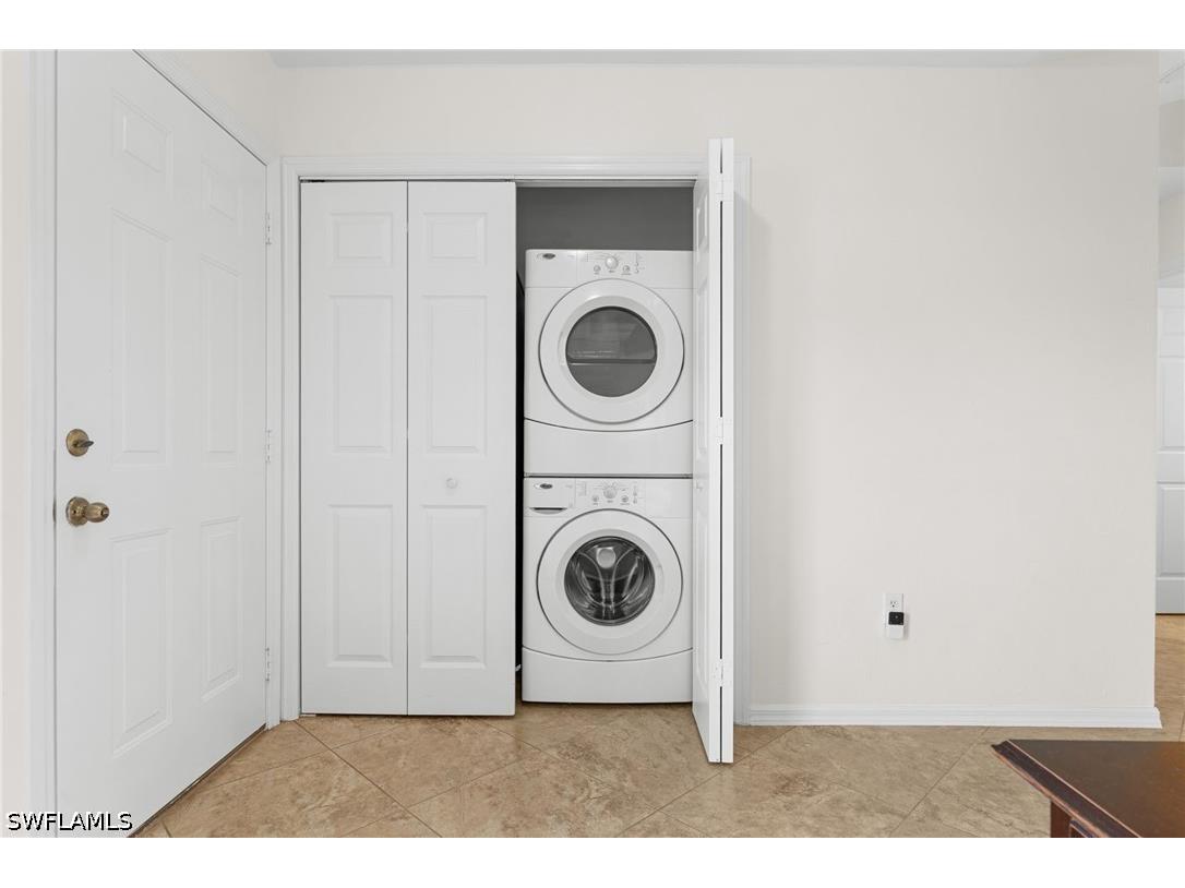 4907 Europa Drive Naples FL 34105 226023648 image24