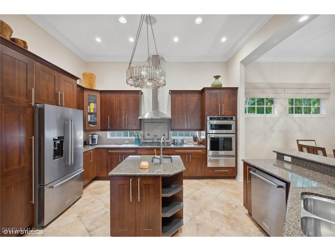 4908 Rustic Oaks Circle Naples FL 34105 224086594 image14