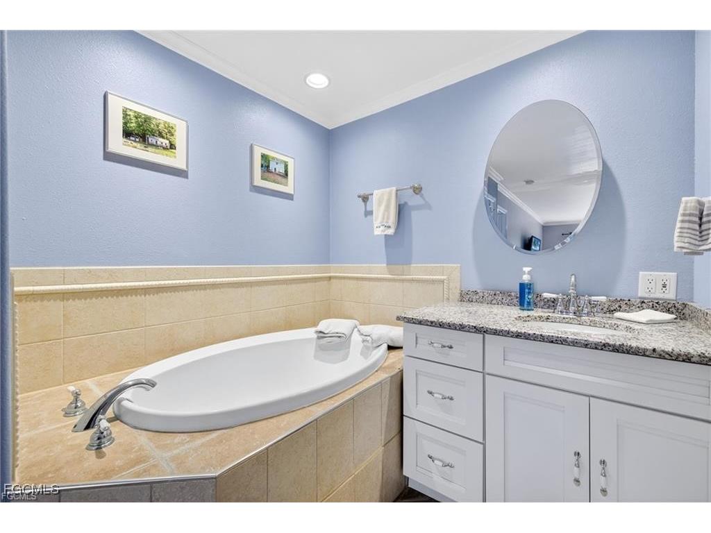 4909 SW 8th Court Cape Coral FL 33914 2025022443 image13