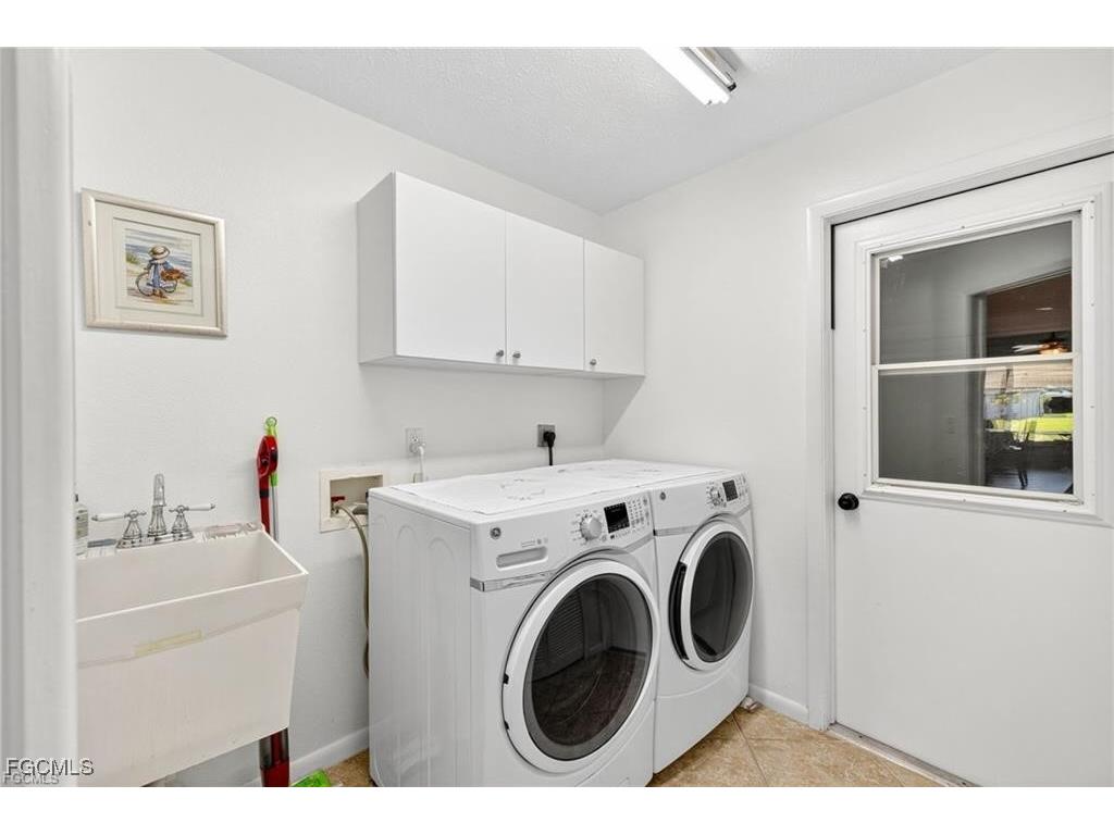 4909 SW 8th Court Cape Coral FL 33914 2025022443 image31