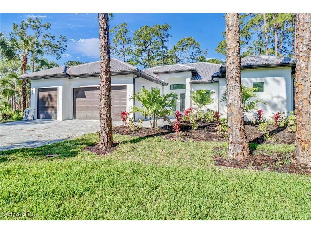 491 9th Street SW Naples FL 34117 225055762 image1