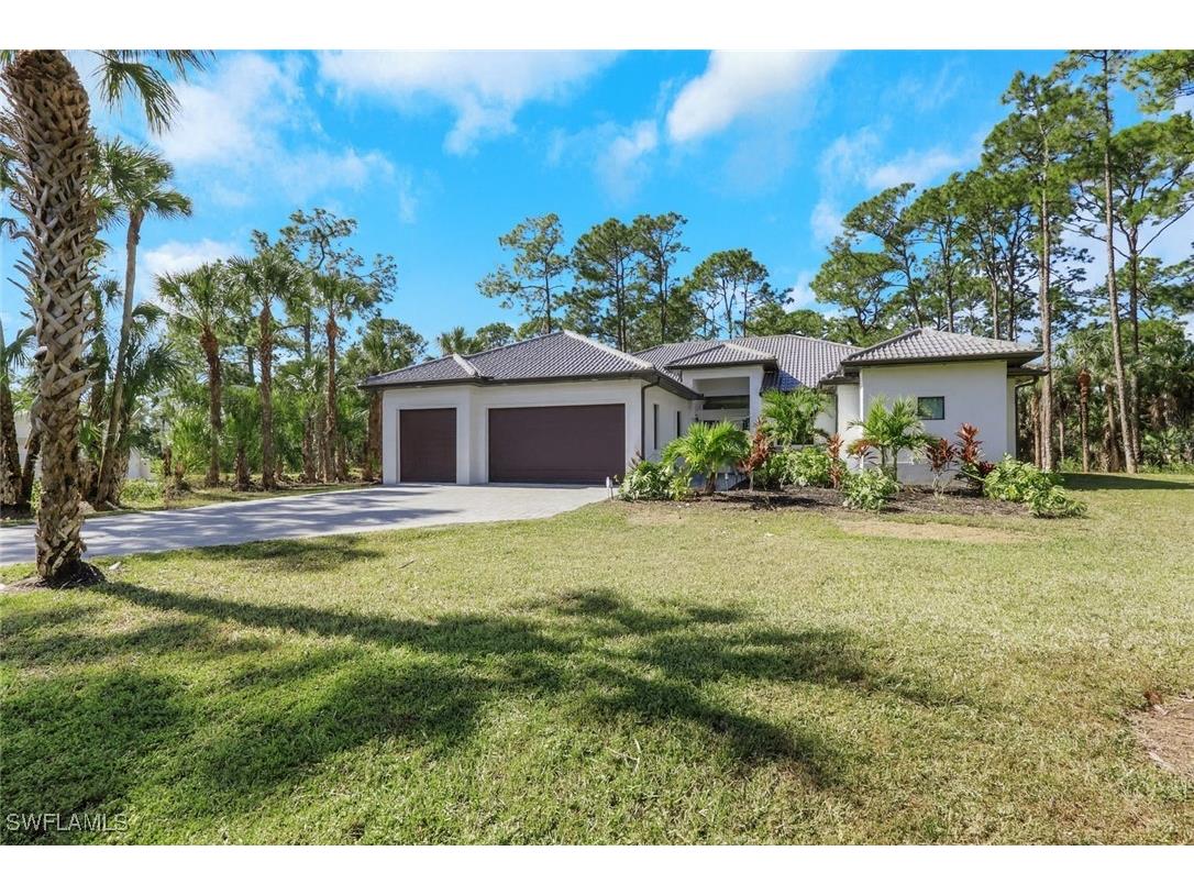 491 9th Street SW Naples FL 34117 225076683 image1