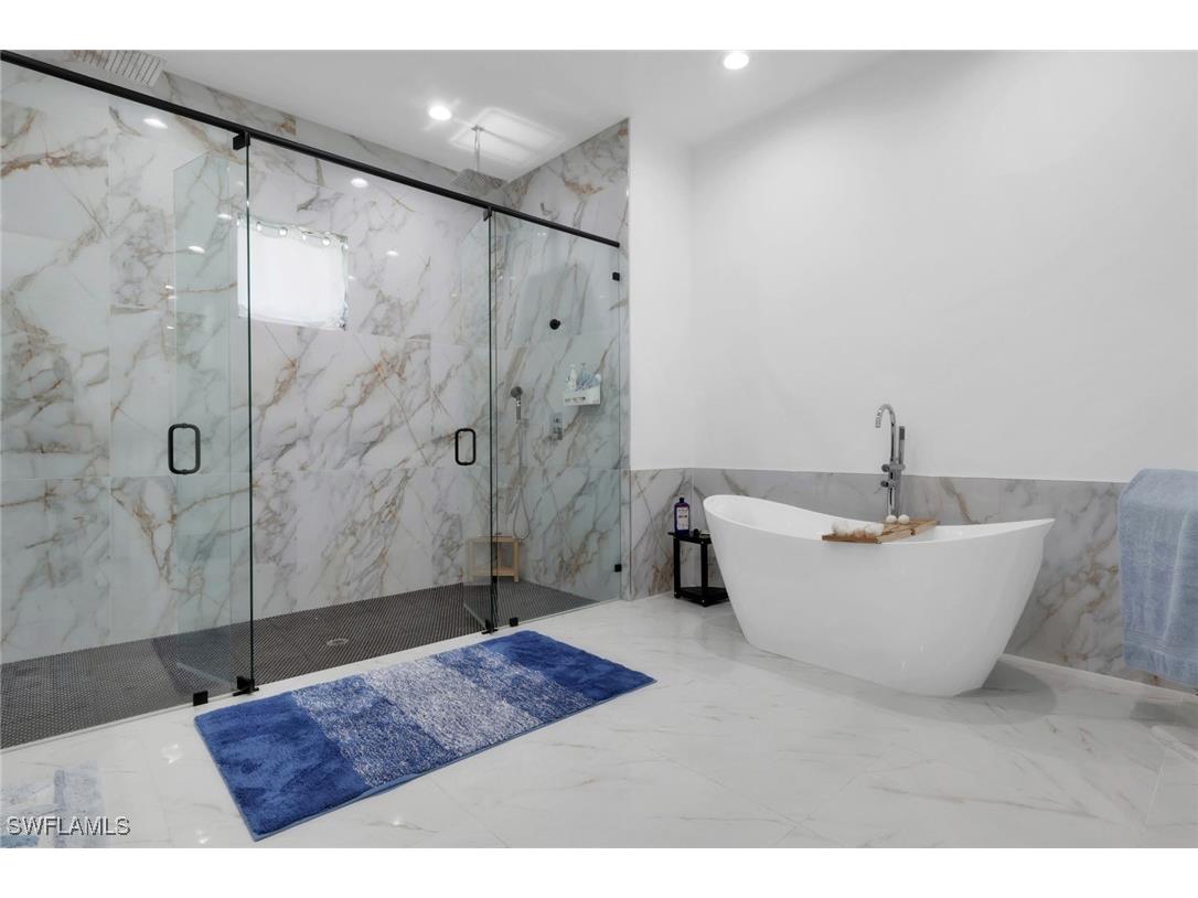 491 9th Street SW Naples FL 34117 225076683 image18