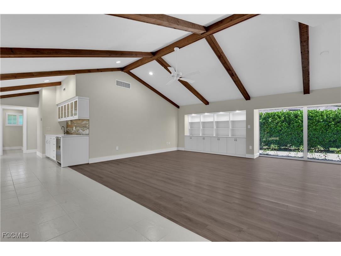 491 Cypress Way E Naples FL 34110 2025012589 image17