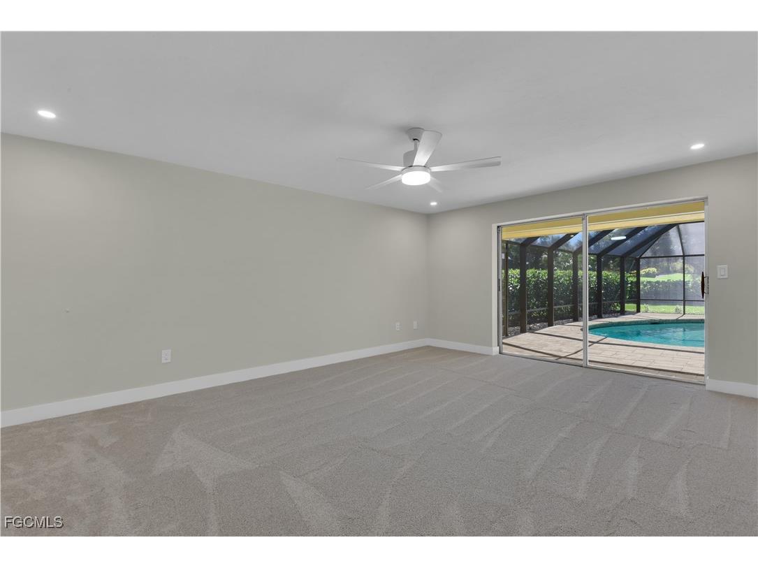 491 Cypress Way E Naples FL 34110 2025012589 image21