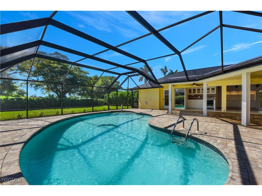 491 Cypress Way E Naples FL 34110 2025012589 image40