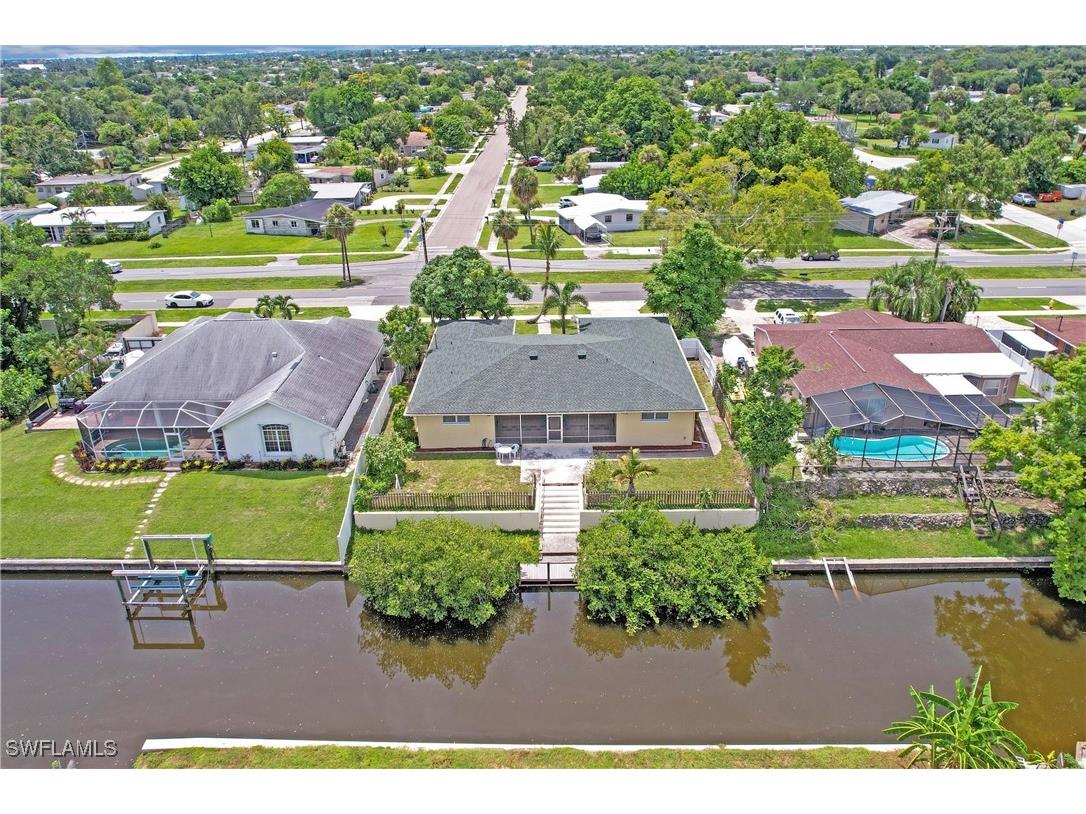 4910 Orange Grove Boulevard North Fort Myers FL 33903 223058866 image1