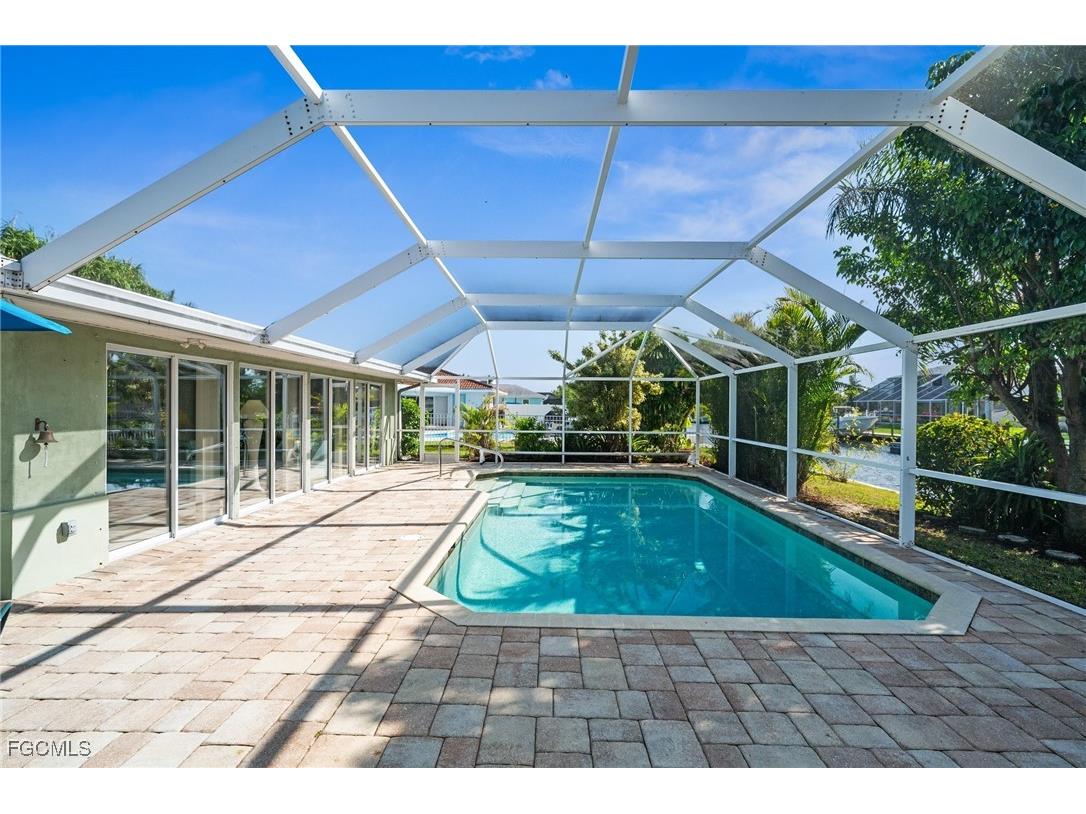 4910 Sorrento Court Cape Coral FL 33904 2025015040 image23