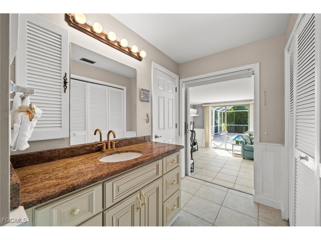 4910 Sorrento Court Cape Coral FL 33904 2025015040 image26