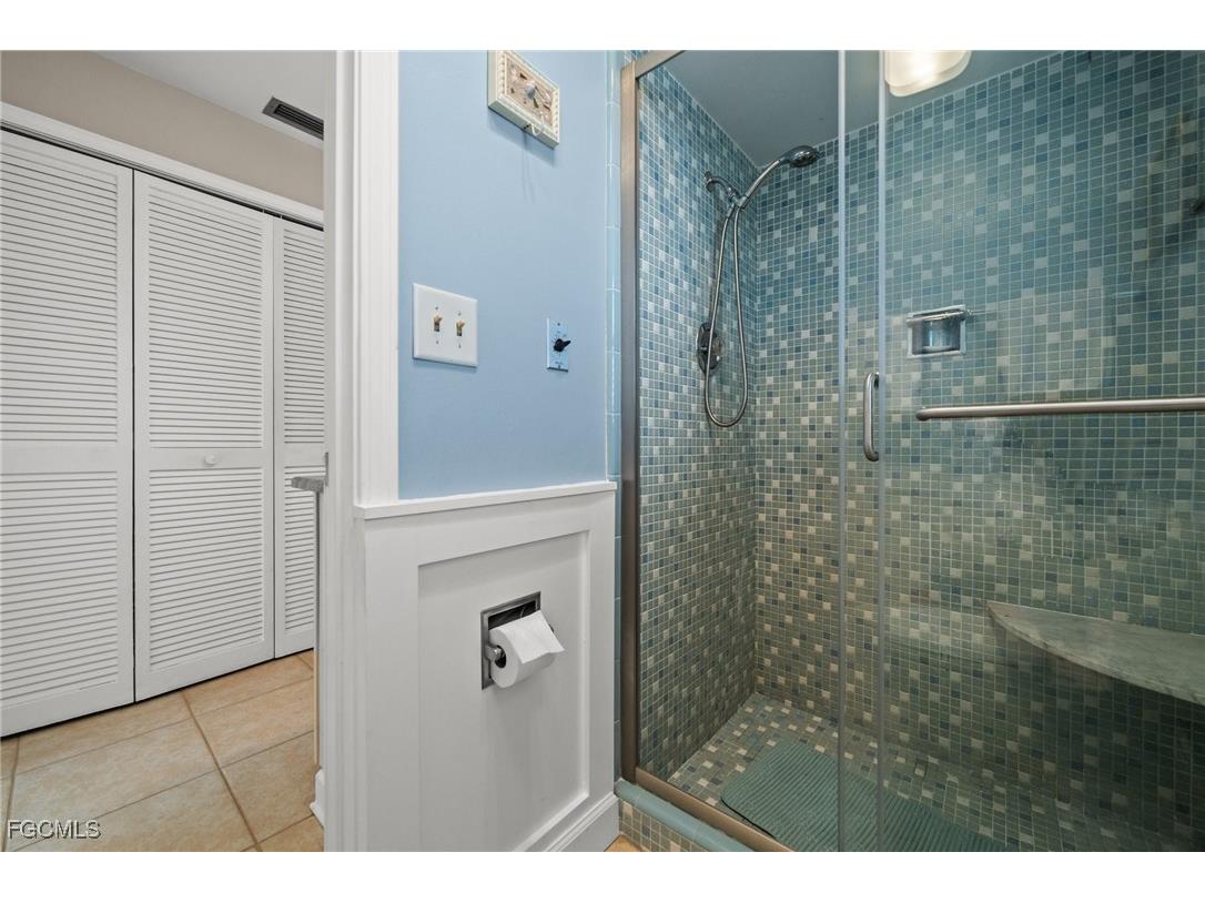 4910 Sorrento Court Cape Coral FL 33904 2025015040 image27