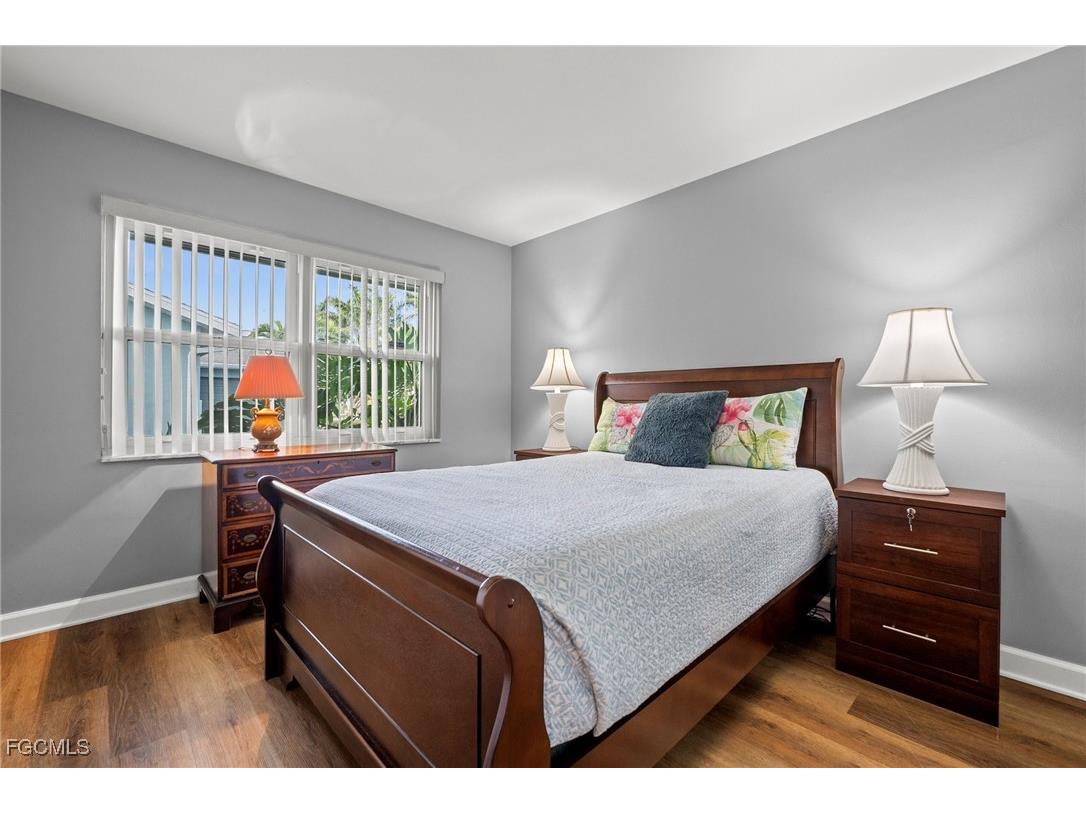 4910 Sorrento Court Cape Coral FL 33904 2025015040 image28