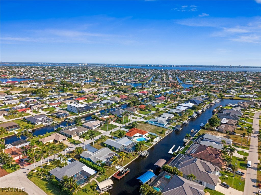 4910 Sorrento Court Cape Coral FL 33904 2025015040 image38