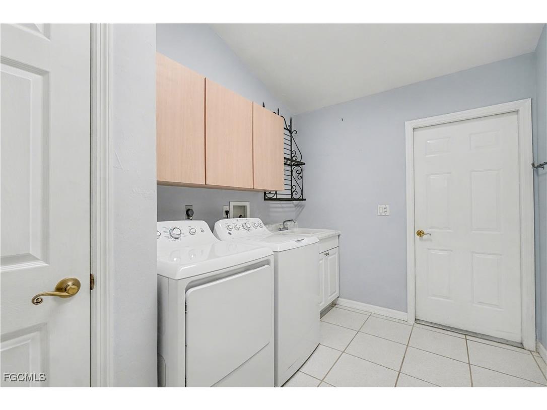 4913 SW 11th Court Cape Coral FL 33914 2025023926 image19