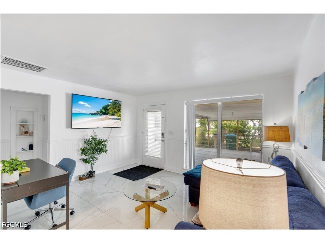 4913 Vincennes Street #3 Cape Coral FL 33904 2026025088 image1