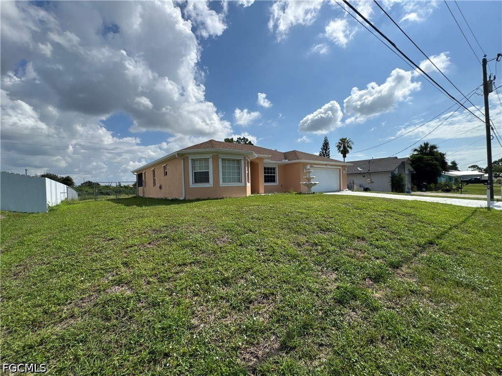4914 7th Street W Lehigh Acres FL 33971 2026027200 image1