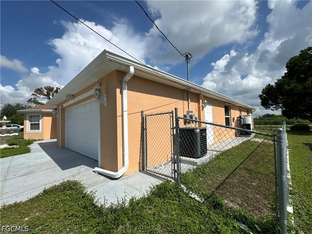 4914 7th Street W Lehigh Acres FL 33971 2026027200 image4