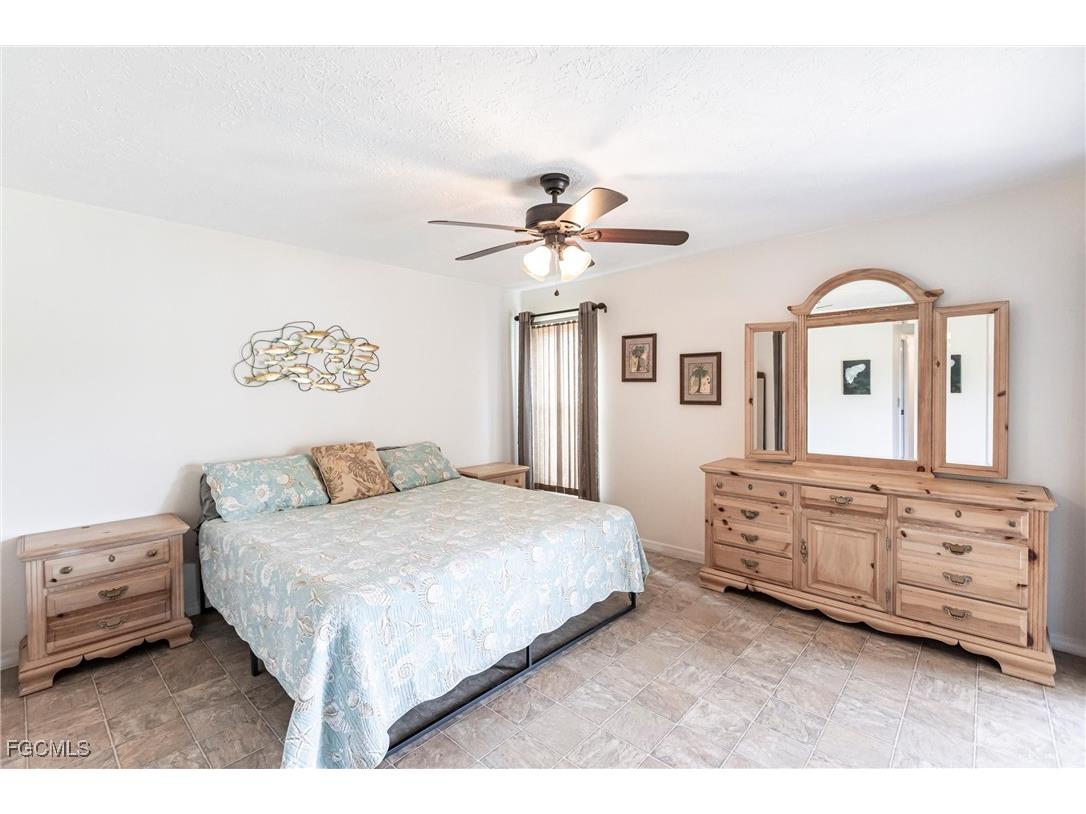 4914 Tudor Drive #102 Cape Coral FL 33904 2025020391 image12