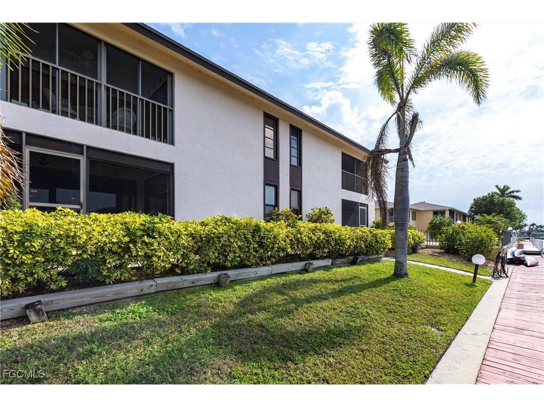 4914 Tudor Drive #102 Cape Coral FL 33904 2025020391 image32