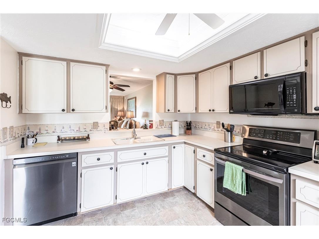 4914 Tudor Drive #102 Cape Coral FL 33904 2025020391 image7