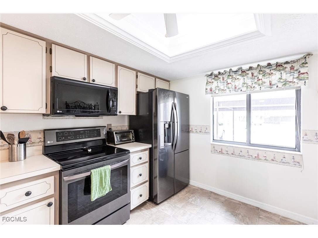 4914 Tudor Drive #102 Cape Coral FL 33904 2025020391 image8