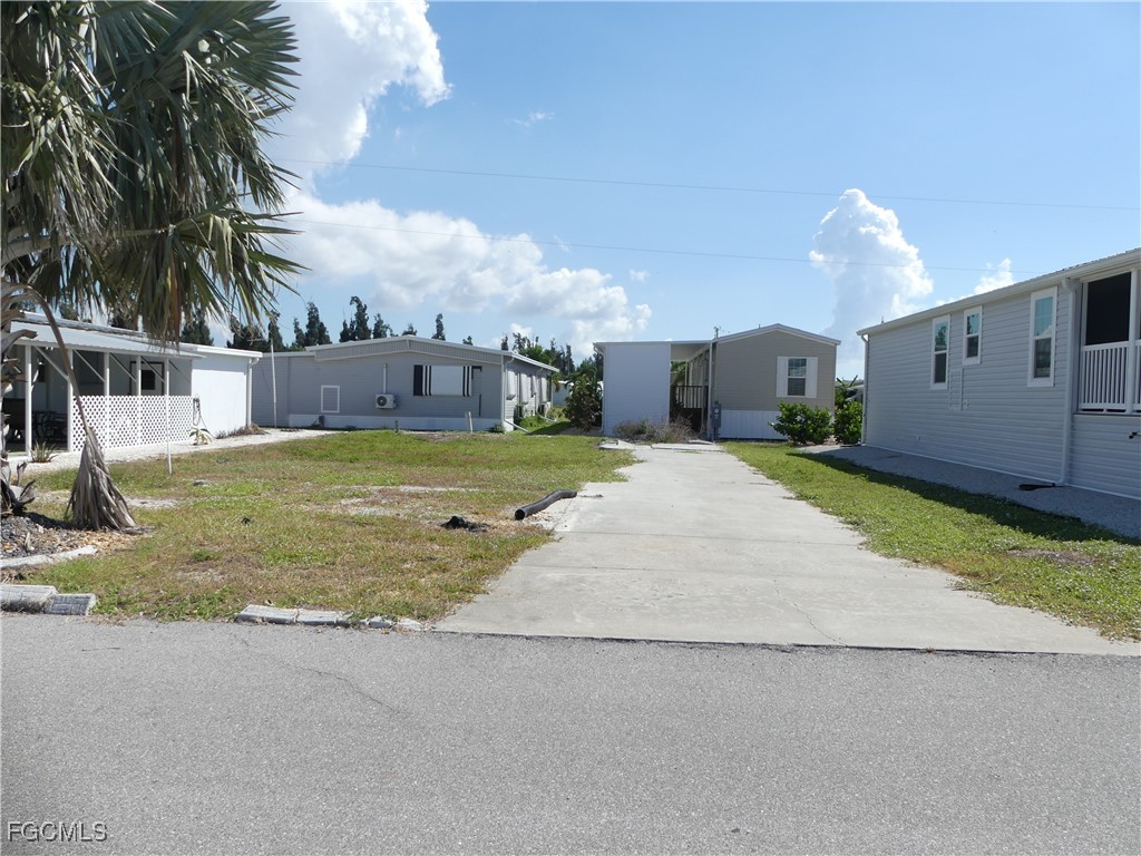 4915 Gulfgate Lane Saint James City FL 33956 2025016452 image3