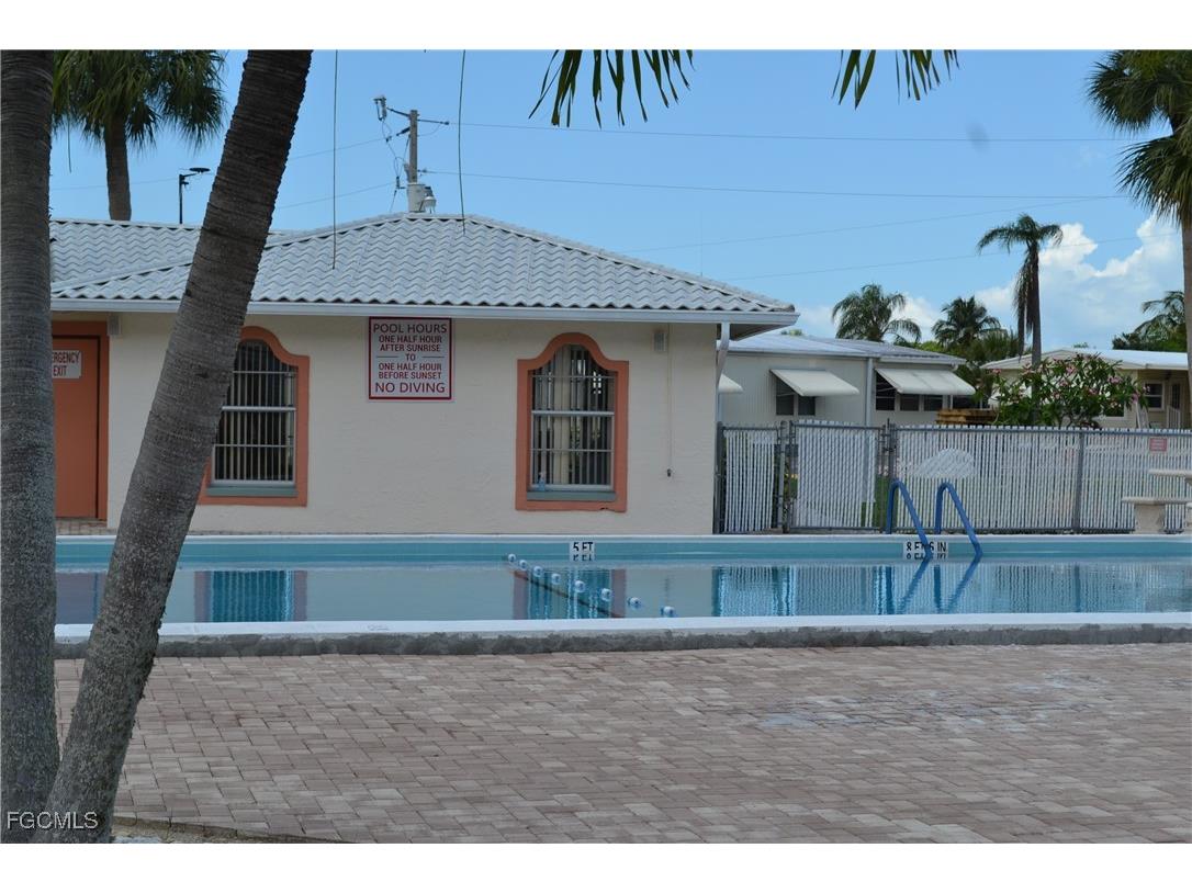 4915 Gulfgate Lane Saint James City FL 33956 2025016452 image8