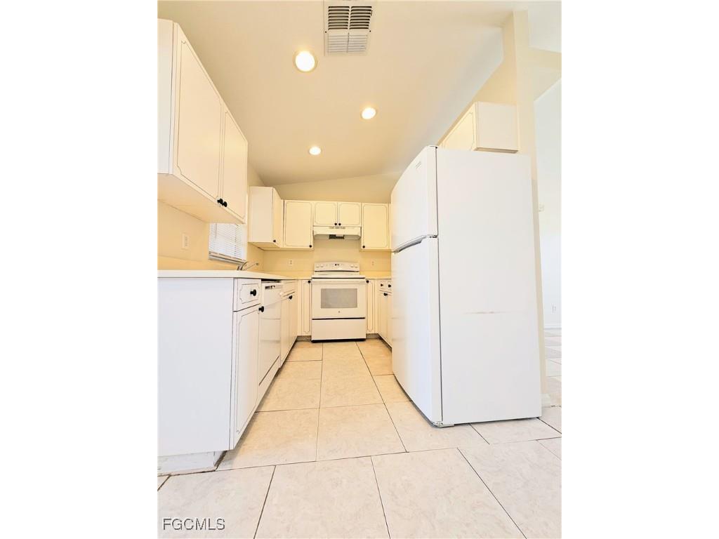 4916 Leonard Boulevard S Lehigh Acres FL 33973 2025023843 image7