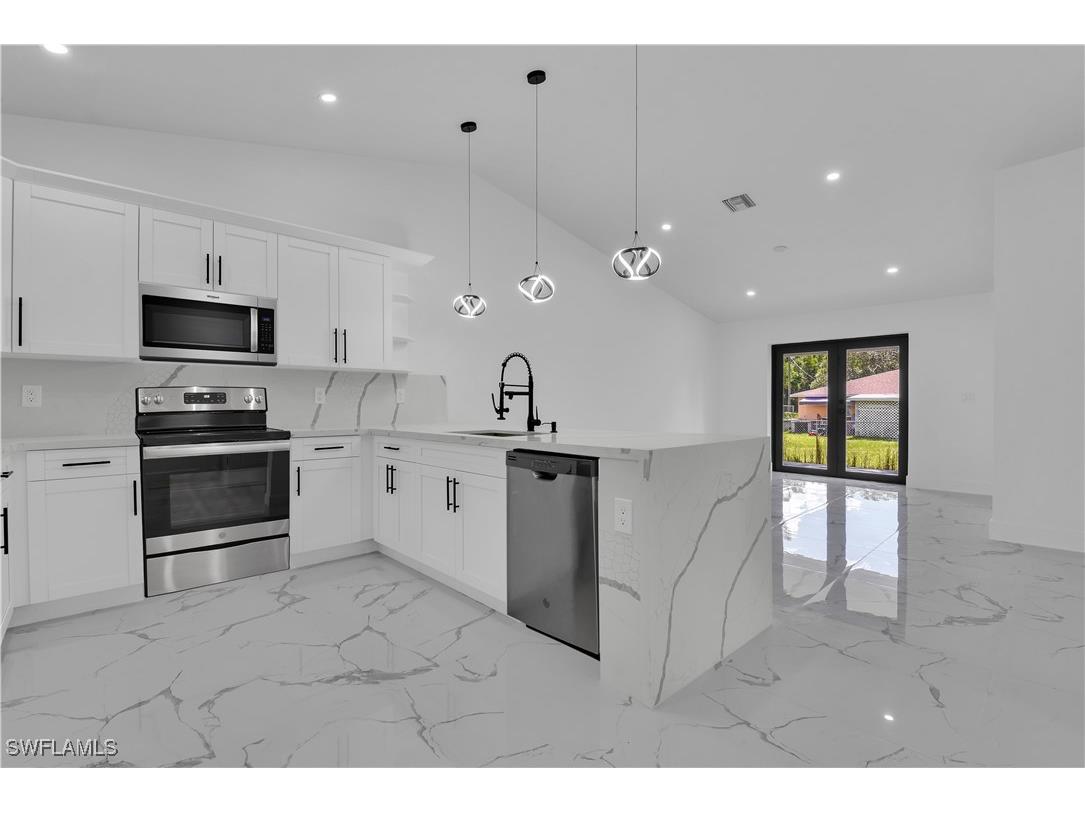 4917/4919 Leonard Boulevard S Lehigh Acres FL 33973 225071373 image11