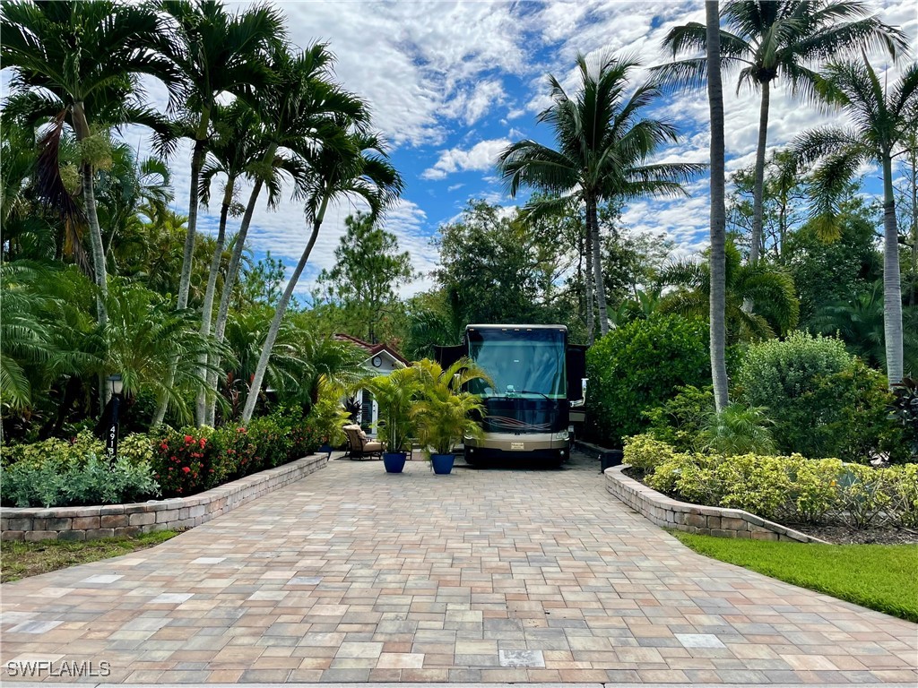 4918 Coach Lane Naples FL 34114 224067457 image1