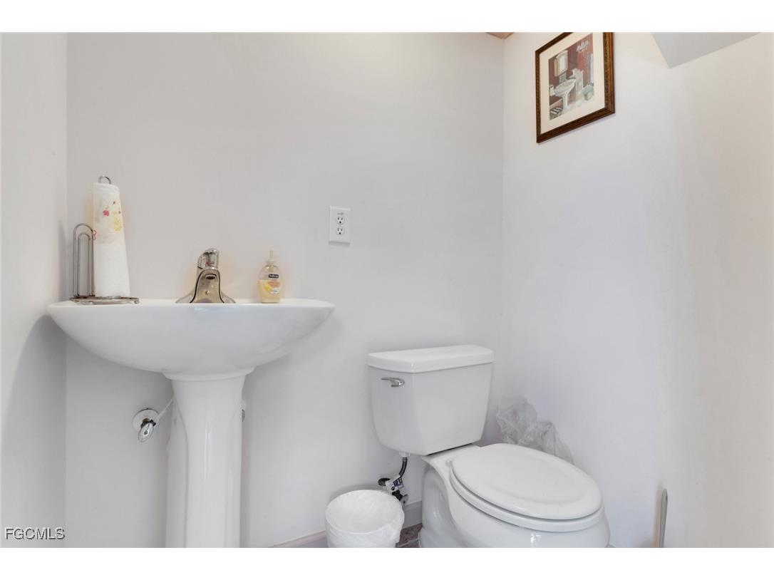 4918 SW 27th Avenue Cape Coral FL 33914 2025013900 image31