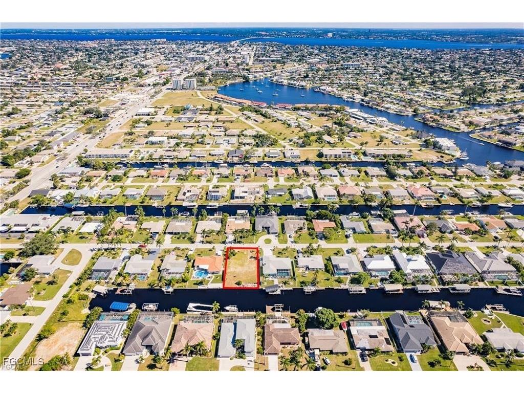 4918 Sorrento Court Cape Coral FL 33904 2025014028 image2