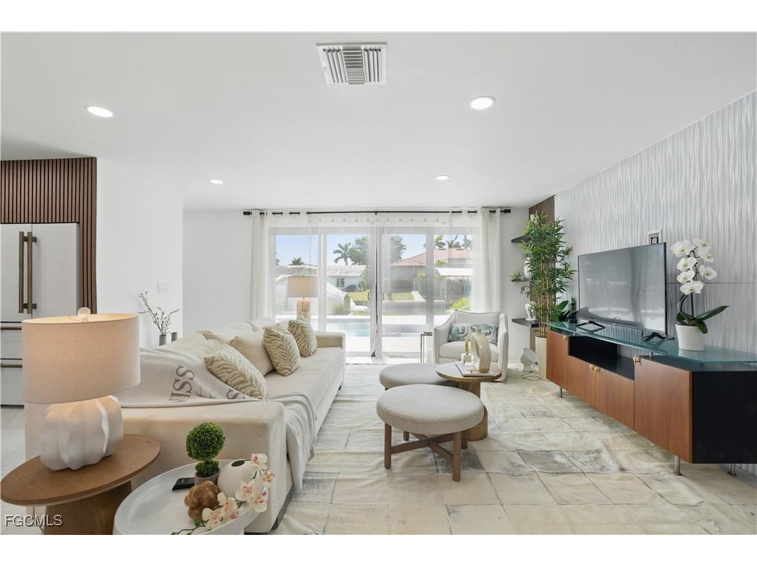 4918 Triton Court W Cape Coral FL 33904 2025019705 image10