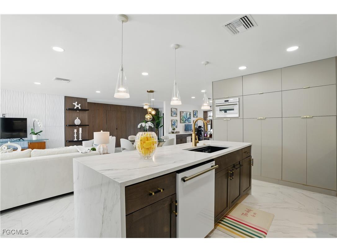 4918 Triton Court W Cape Coral FL 33904 2025019705 image18