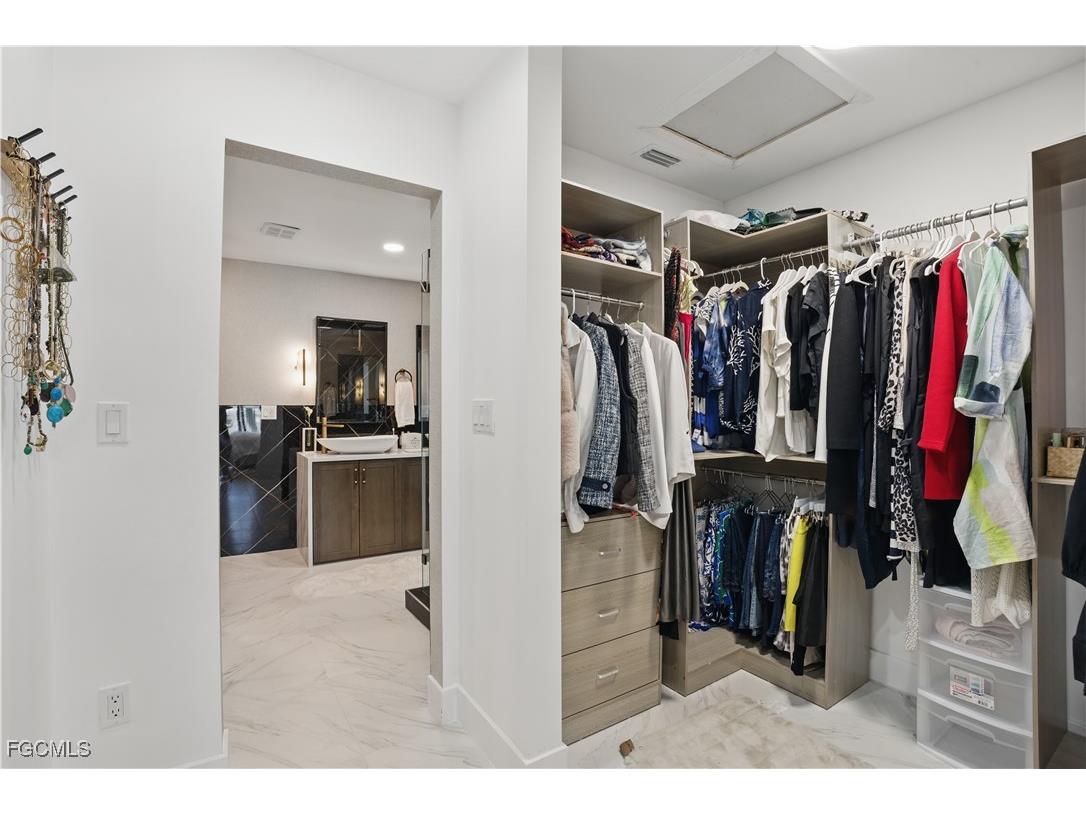 4918 Triton Court W Cape Coral FL 33904 2025019705 image28